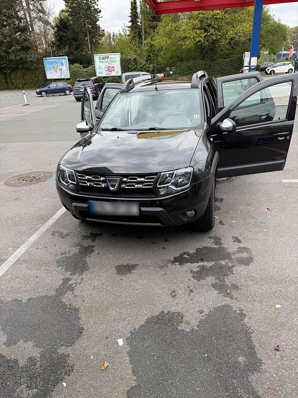 Gebraucht Dacia Duster 110 PS (80 kW) 2015 Schwarz SUV