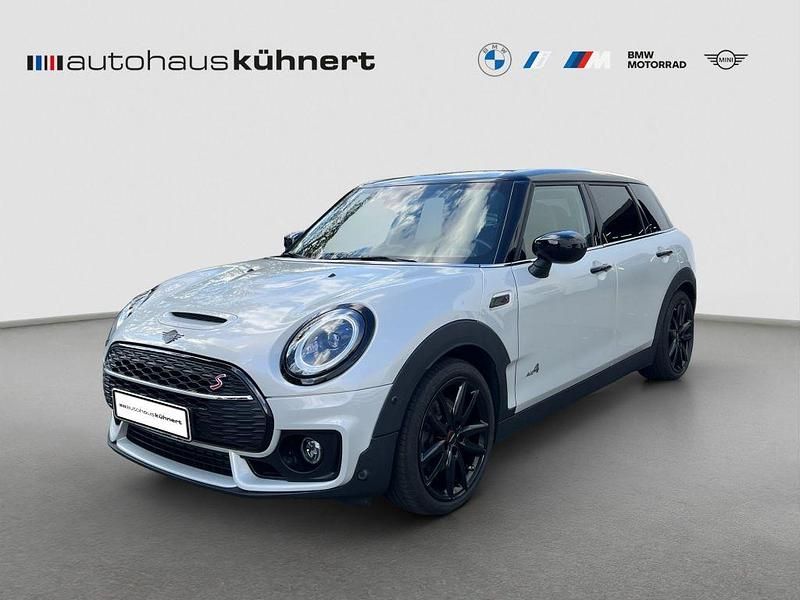 White silver metallic Gebraucht 2022 Mini Cooper S Clubman Kombi | 28.575 € (Etwas zu teuer) - Bild 1/4