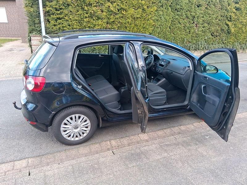Gebraucht VW Golf Plus Cross 102 PS (75 kW) 2009 Schwarz Van / Kleinbus