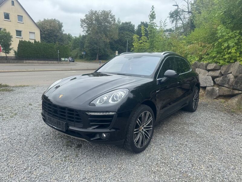 Schwarz Gebraucht 2015 Porsche Macan S SUV | 34.500 € (Etwas zu teuer) - Bild 1/4