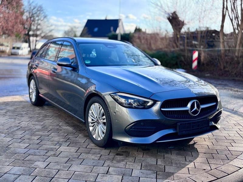 Gebraucht Mercedes C200 Business 163 PS (119 kW) 2023 Grau Kombi