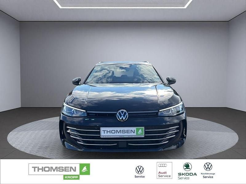 Gebraucht VW Passat Elegance 150 PS (110 kW) 2025 Schwarz Kombi