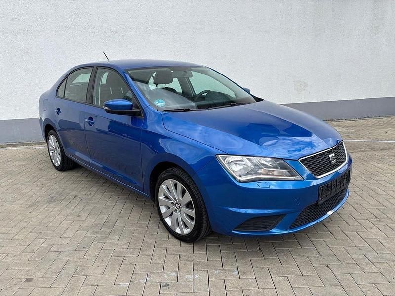 Blau Gebraucht 2016 Seat Toledo Reference Limousine | 4.900 € (Fairer Preis) - Bild 1/4