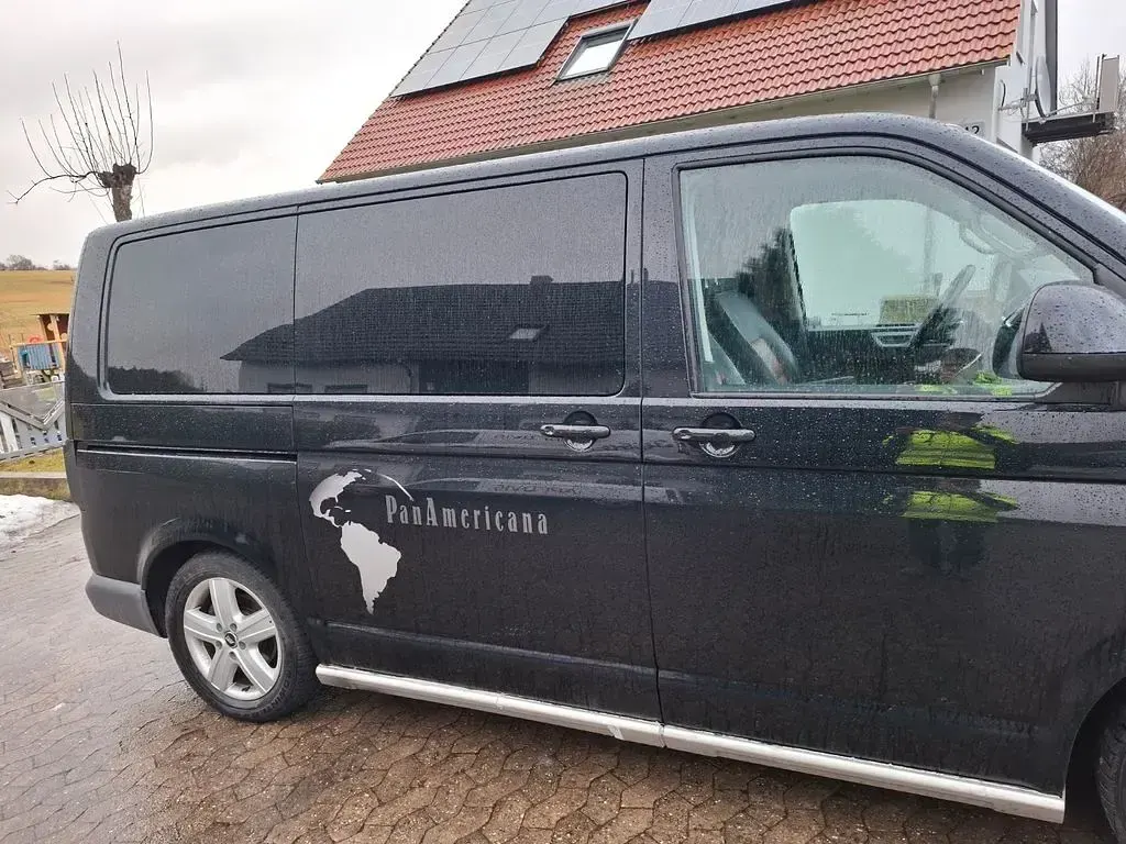 Gebraucht VW Multivan 186 PS (136 kW) 2010 Schwarz Van / Kleinbus