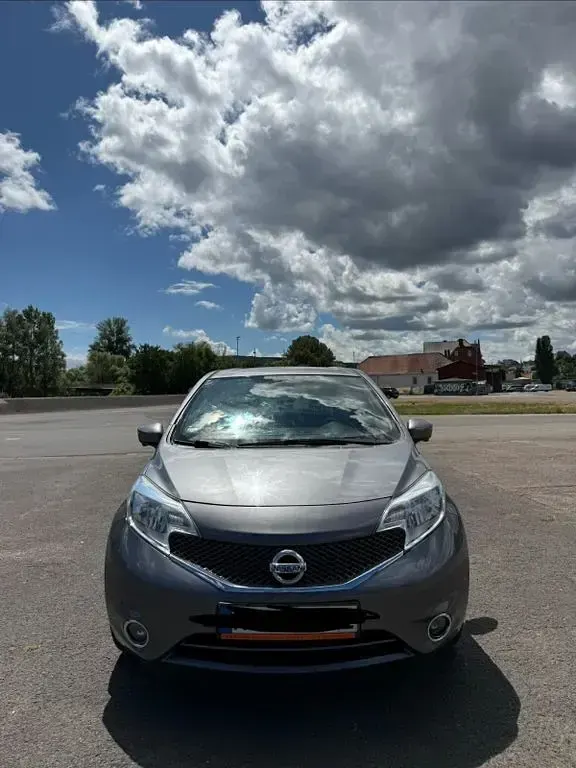 Gebraucht Nissan Note S 98 PS (72 kW) 2014 Grau Kleinwagen