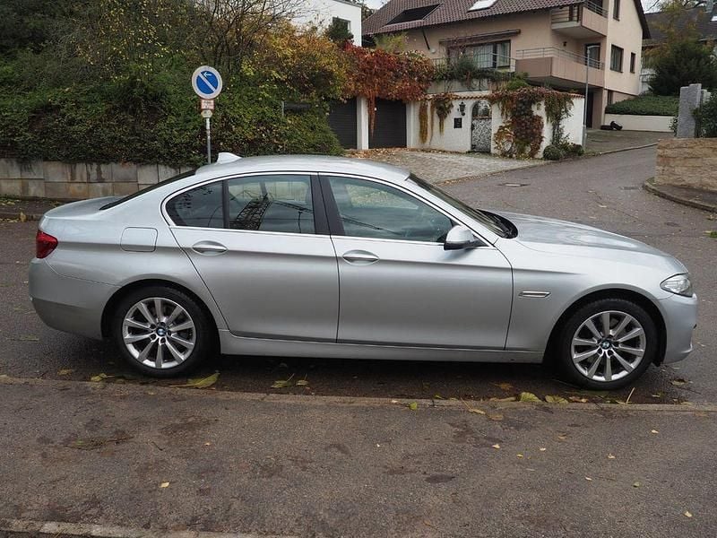 Gebraucht BMW 525 218 PS (160 kW) 2014 Silber Limousine