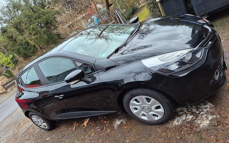 Gebraucht Renault Clio IV Expression 73 PS (53 kW) 2013 Schwarz Kleinwagen