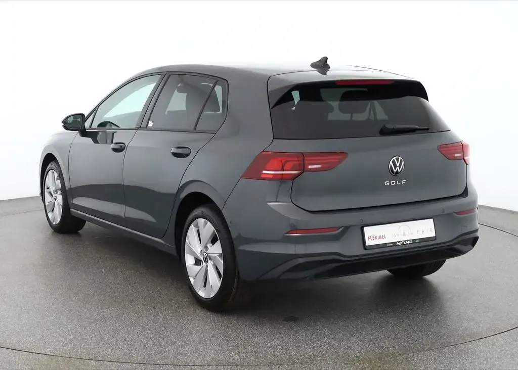 Neu VW Golf VIII 116 PS (85 kW) 2026 Delfingraumet. Limousine