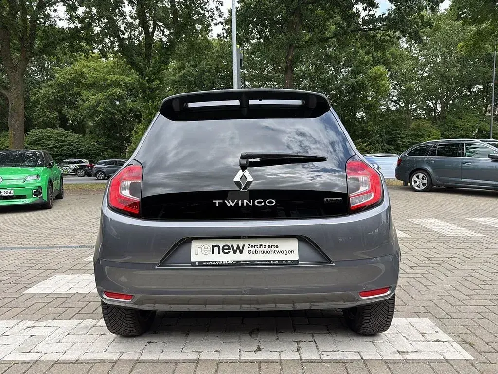 Gebraucht Renault Twingo Techno 60 kW (82 PS) 2023 Lunairgrau Kleinwagen