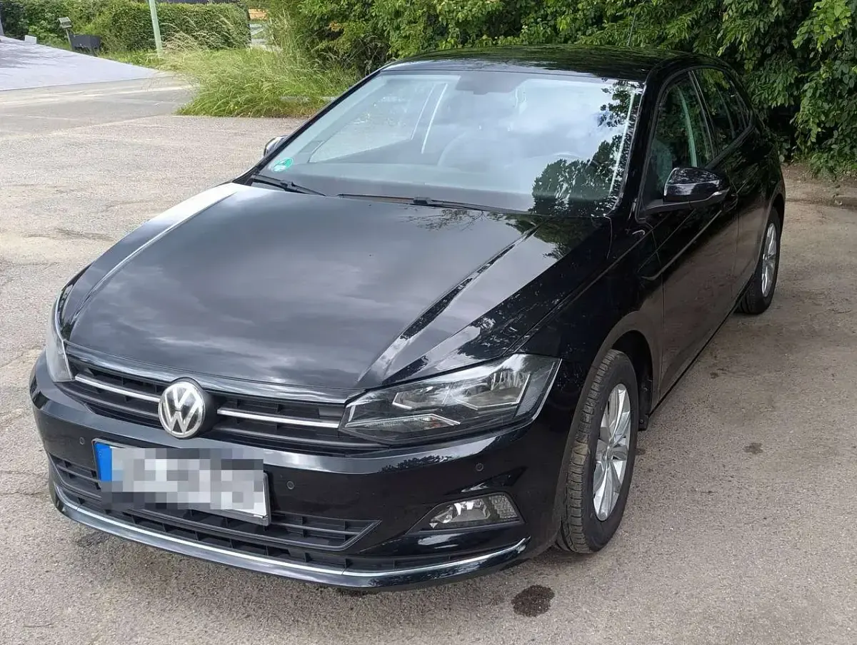 Gebraucht VW Polo Highline 95 PS (69 kW) 2018 Schwarz Kleinwagen