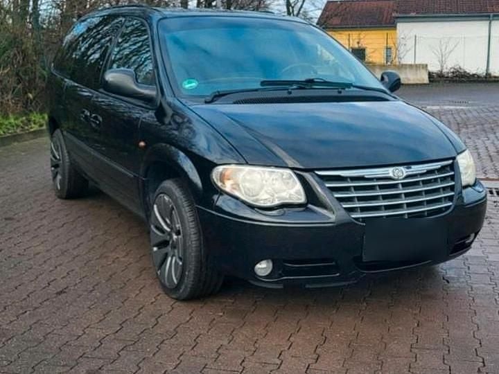 Schwarz Gebraucht 2007 Chrysler Grand Voyager Limited Van / Kleinbus | 3.540 € (Teuer) - Bild 1/4