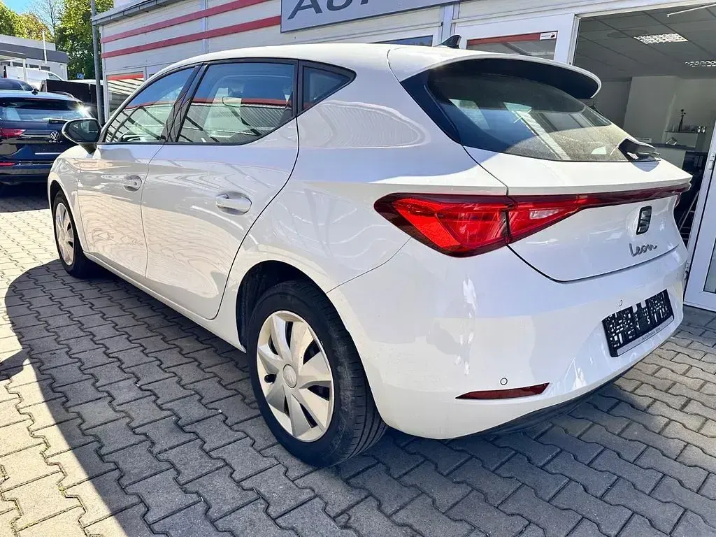 Occasion Seat Leon Reference 116 ch (85 kW) 2022 Blanc Berline