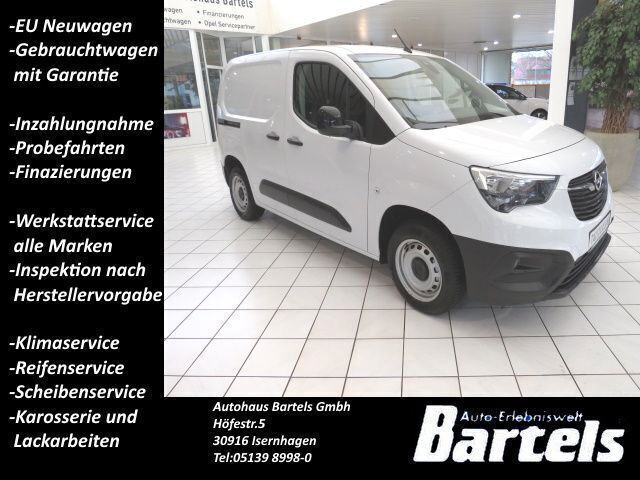 Lackierung weiss icy/typ aussenv Gebraucht 2024 Opel Combo Basis Van / Kleinbus | 21.950 € (Teuer) - Bild 1/4