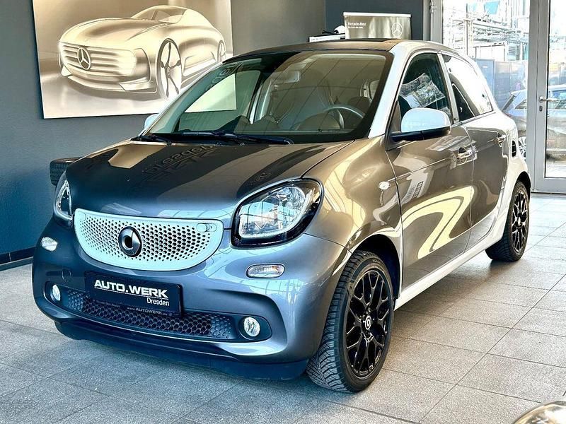 Grau Gebraucht 2019 Smart ForFour Prime Kleinwagen | 17.200 € (Teuer) - Bild 1/4