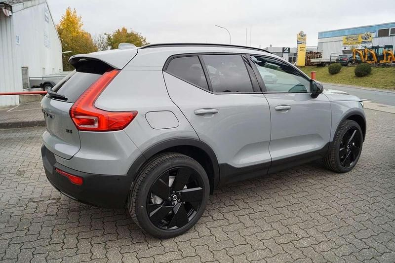 Gebraucht Volvo XC40 Plus 163 PS (119 kW) 2025 Grau SUV
