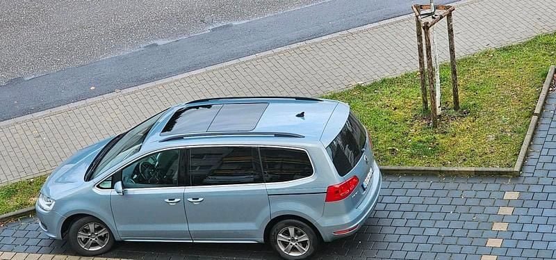 Gebraucht VW Sharan 140 PS (102 kW) 2010 Grau Van / Kleinbus