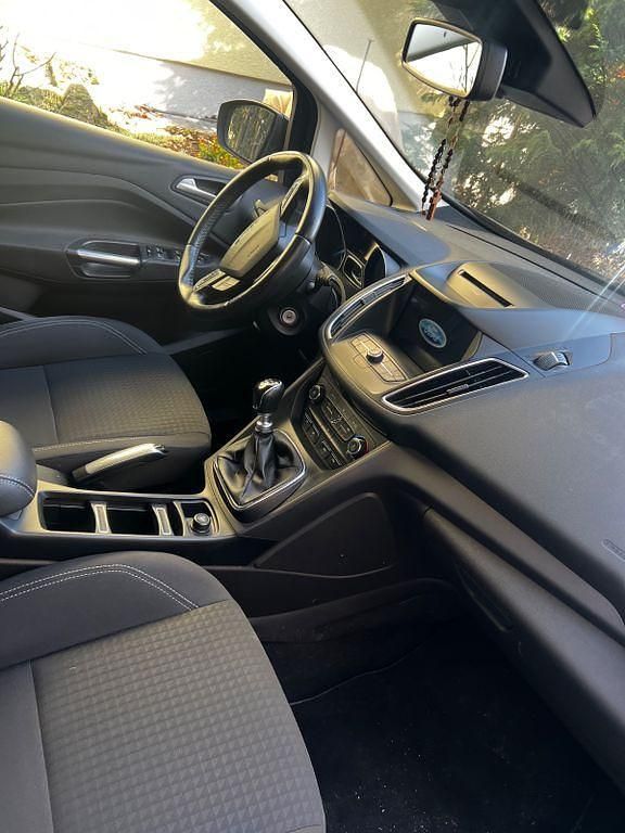 Gebraucht Ford C-MAX Trend 125 PS (91 kW) 2017 Schwarz Van / Kleinbus