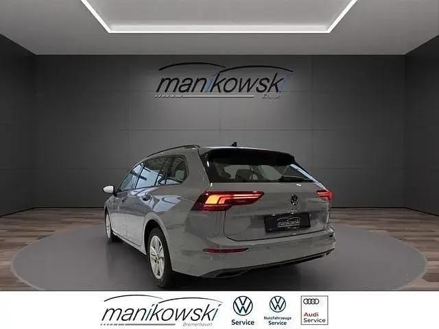 Gebraucht VW Golf VIII Life 116 PS (85 kW) 2024 Grau Kombi