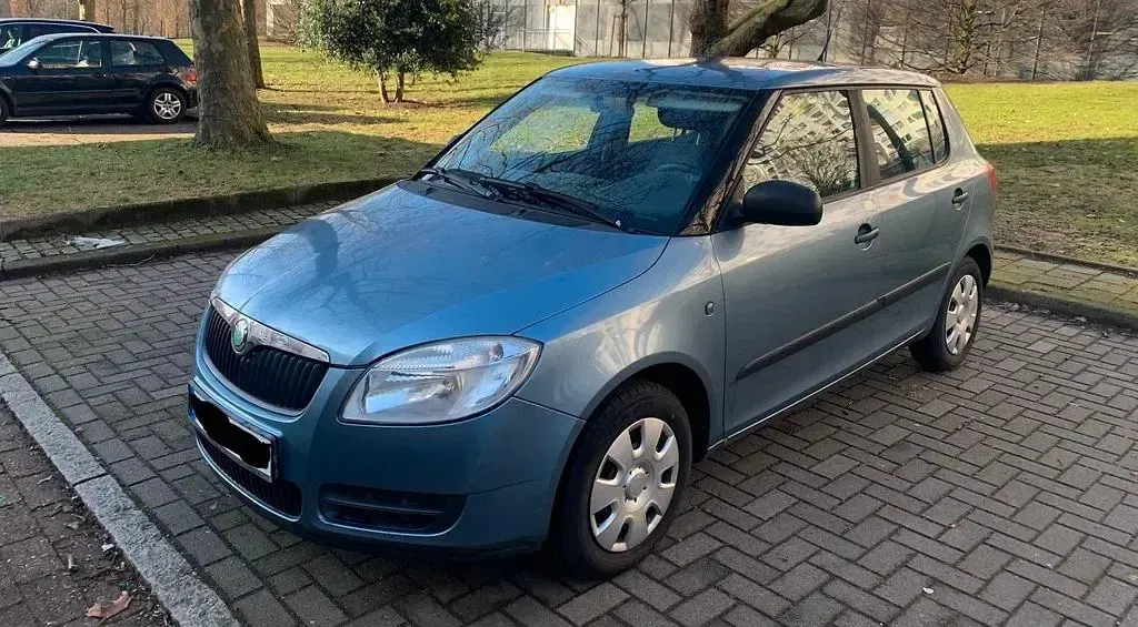 Gebraucht Skoda Fabia Style 60 PS (44 kW) 2010 Limousine
