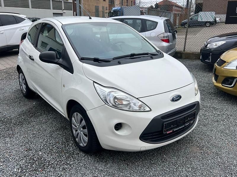 Gebraucht Ford Ka Ambiente 69 PS (50 kW) 2015 Weiß Kleinwagen