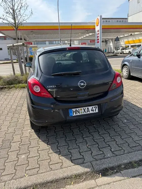 Gebraucht Opel Corsa 80 PS (58 kW) 2010 Schwarz Kleinwagen