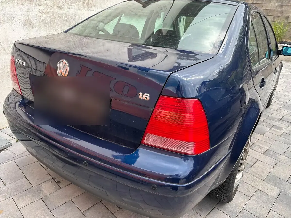 Gebraucht VW Bora 102 PS (75 kW) 1999 Blau Limousine