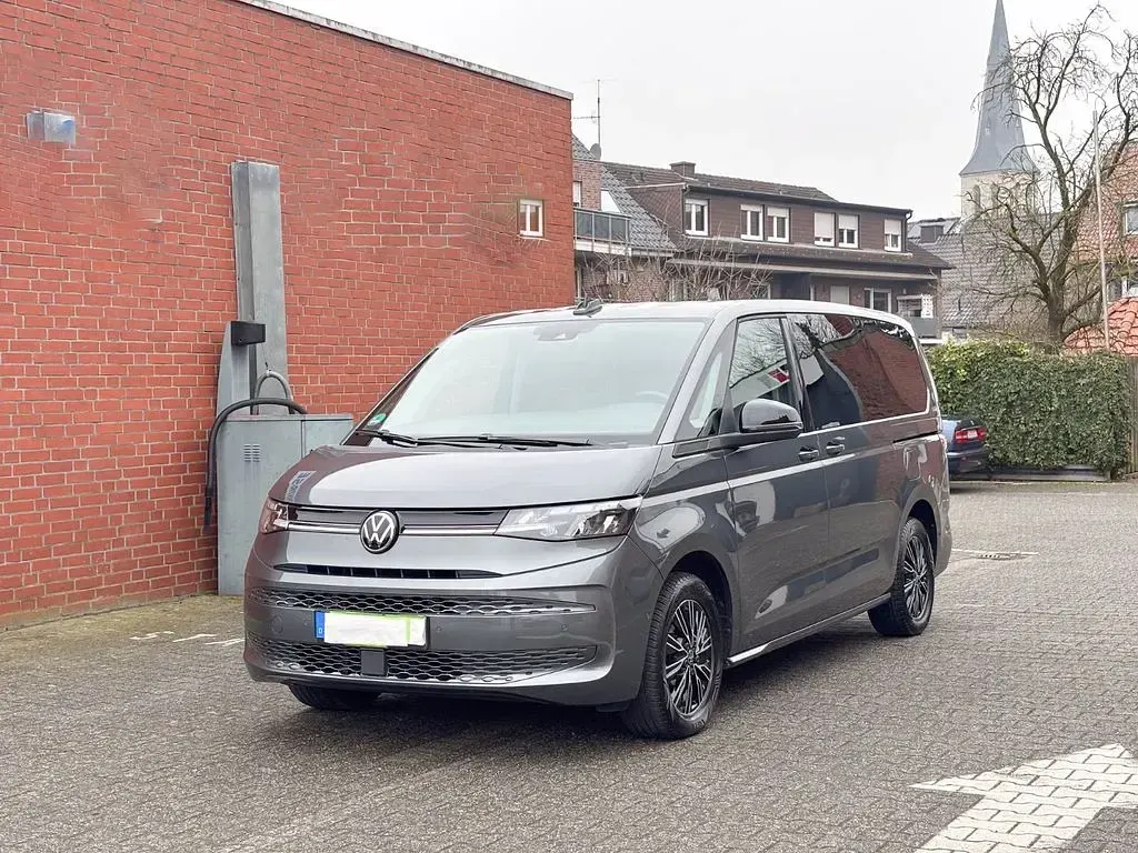 Używany VW T7 Goal 150 KM (110 kW) 2024 Szary Van