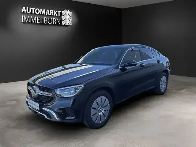 Gebraucht Mercedes GLC300 Exclusive 272 PS (200 kW) 2020 Schwarz/baltic black SUV