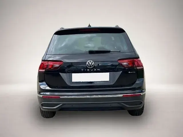 Gebraucht VW Tiguan Sport 190 PS (139 kW) 2022 Schwarz SUV