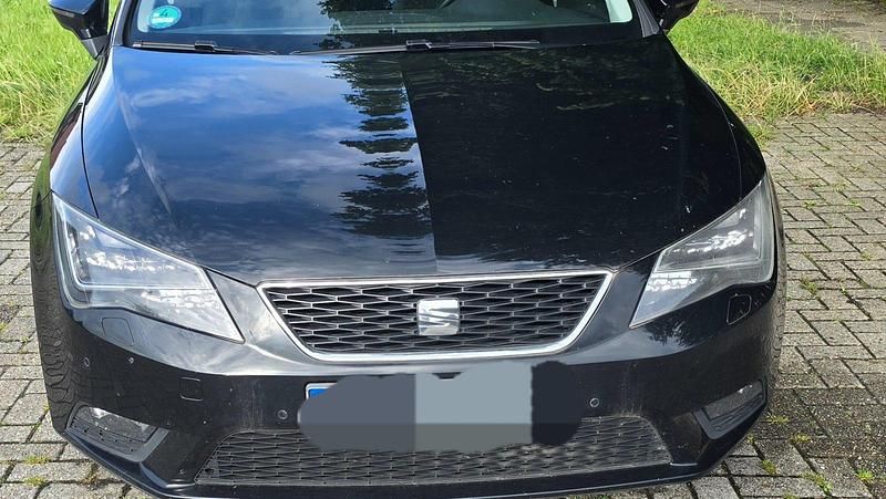 Schwarz Gebraucht 2014 Seat Leon ST Kombi | 5.500 € (Guter Preis) - Bild 1/4