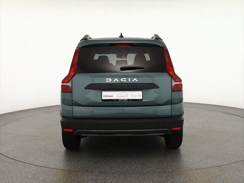Neu Dacia Jogger Expression 110 PS (80 kW) 2025 Grün Van / Kleinbus