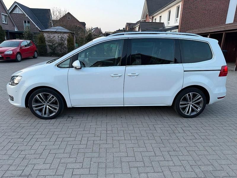 Gebraucht VW Sharan Highline 177 PS (130 kW) 2015 Weiß Van / Kleinbus