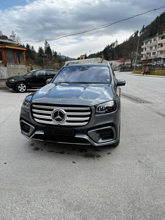Grau Gebraucht 2024 Mercedes GLS580 SUV | 139.000 € - Bild 1/4