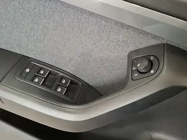 Gebraucht Seat Ateca Style 150 PS (110 kW) 2022 Lava blau SUV