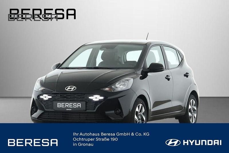Schwarz Neu 2025 Hyundai i10 Trend Kleinwagen | 15.180 € (Guter Preis) - Bild 1/4