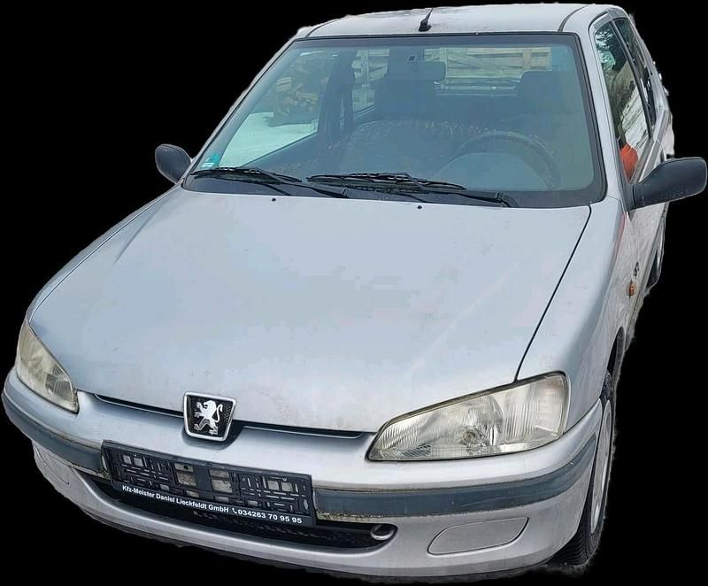 Gebraucht Peugeot 106 60 PS (44 kW) 1996 Silber Kleinwagen