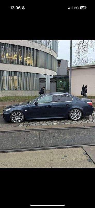 Gebraucht BMW 530 218 PS (160 kW) 2004 Blau Limousine