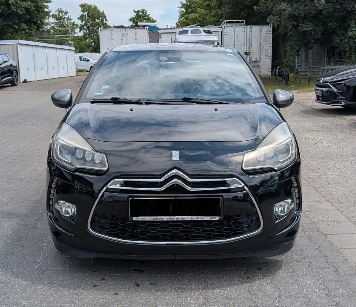 Gebraucht Citroën DS3 Sport Chic 156 PS (114 kW) 2015 Schwarz Kleinwagen