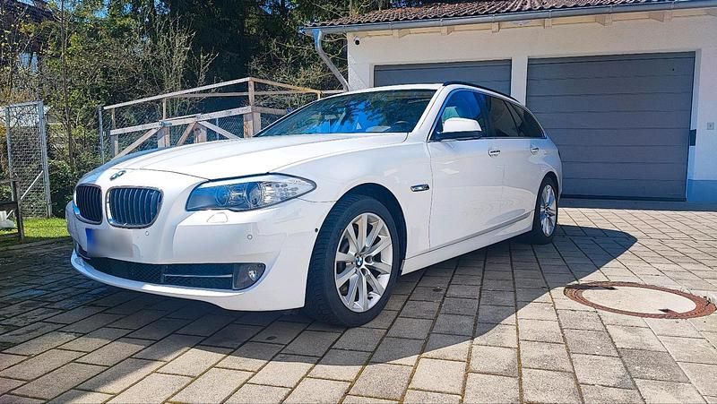 Usata BMW 525 204 CV (150 kW) 2011 Bianco Station wagon