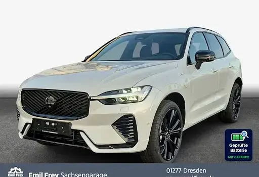 Neu Volvo XC60 Plus 350 PS (257 kW) 2026 Weiß SUV