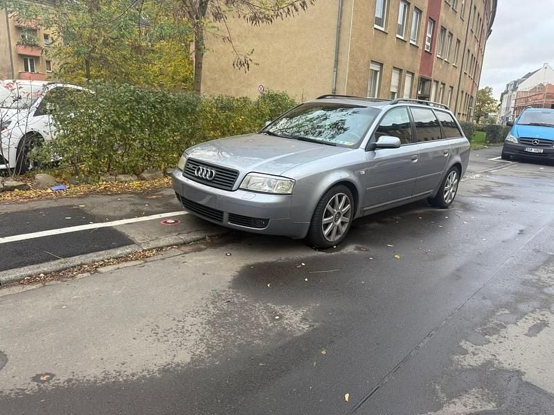 Silber Gebraucht 2004 Audi A6 Kombi | 1.900 € (Guter Preis) - Bild 1/4