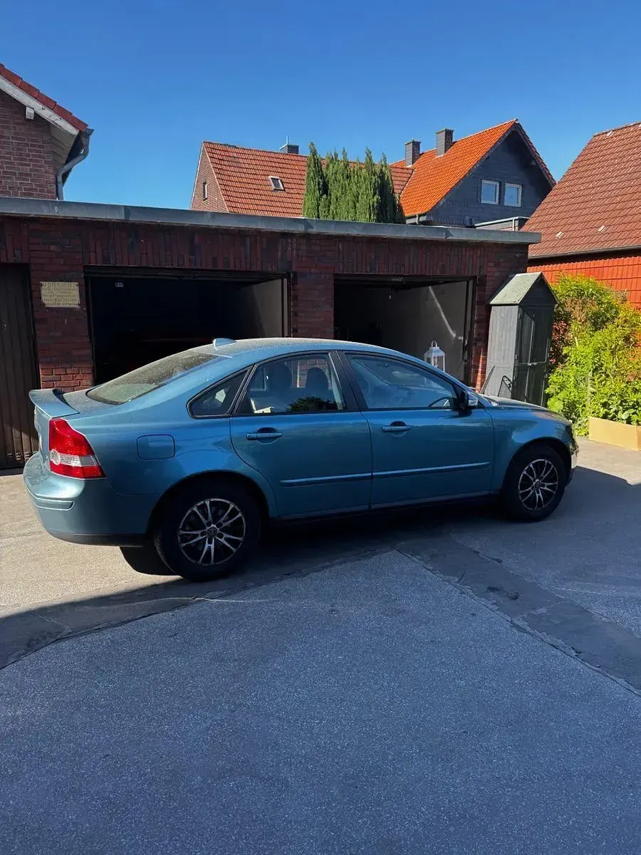 Gebraucht Volvo S40 Kinetic 101 PS (74 kW) 2006 Blau Limousine