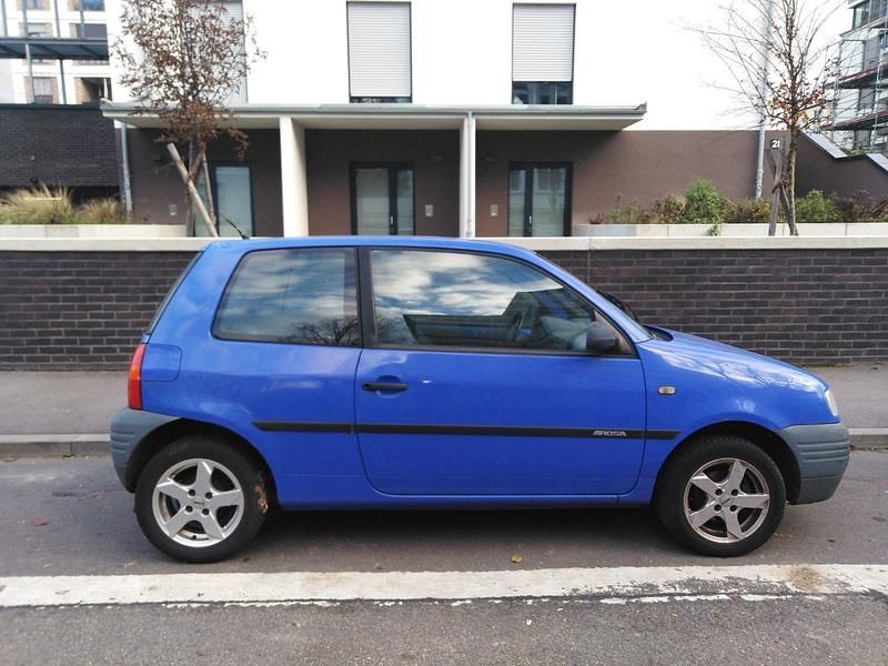 Blau Gebraucht 1999 Seat Arosa Kleinwagen | 1.200 € (Fairer Preis) - Bild 1/4