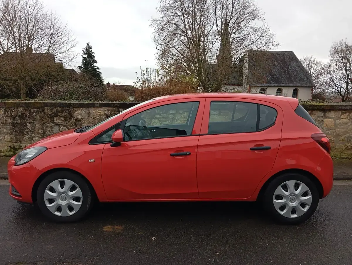 Gebraucht Opel Corsa Edition 92 PS (67 kW) 2016 Rot Kleinwagen