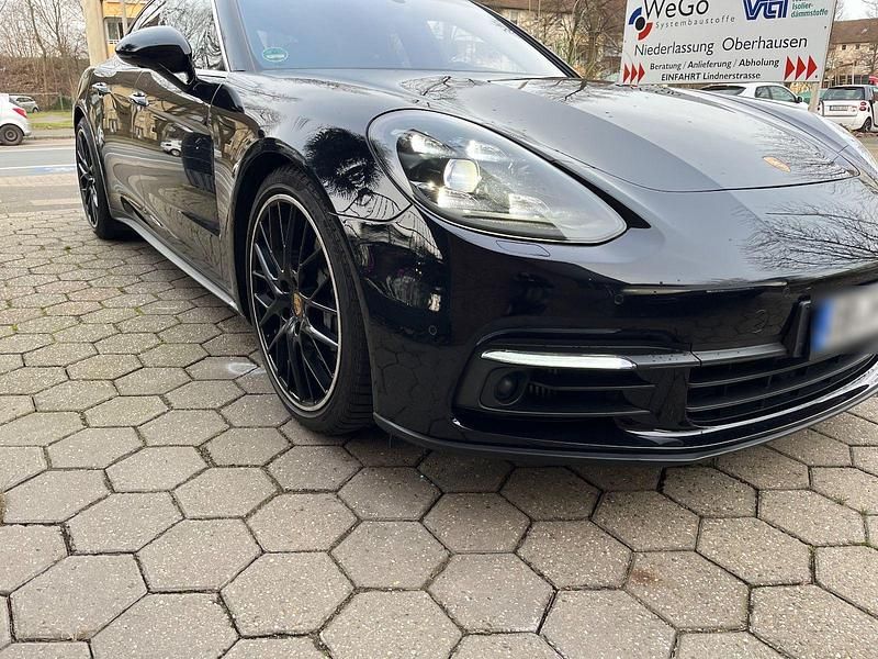 Gebraucht Porsche Panamera 441 PS (324 kW) 2017 Schwarz Limousine