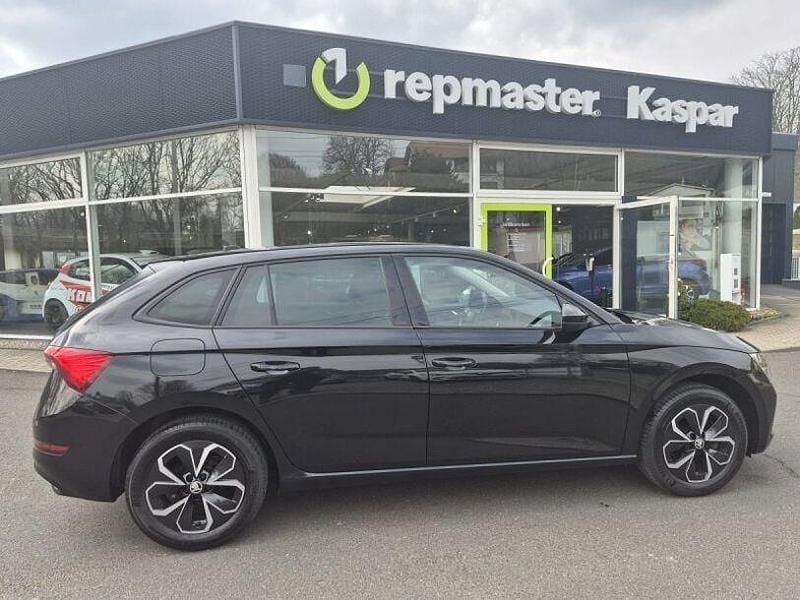Gebraucht Skoda Scala Drive 116 PS (85 kW) 2020 Schwarzmagic perleffekt Kleinwagen