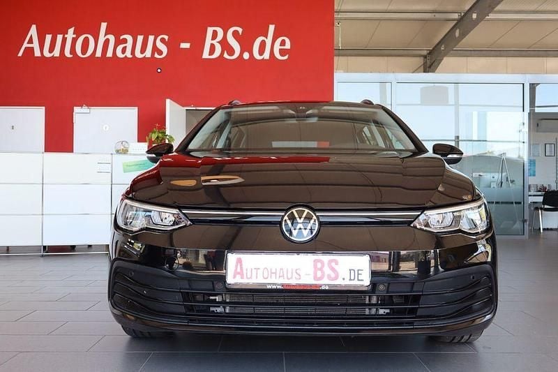 Gebraucht VW Golf VIII Life 150 PS (110 kW) 2024 Schwarz Kombi