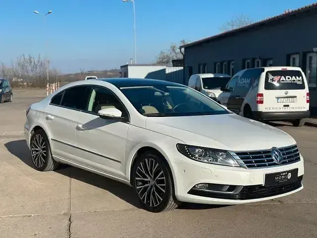 Gebraucht VW Passat Elegance 177 PS (130 kW) 2013 Andere Kombi