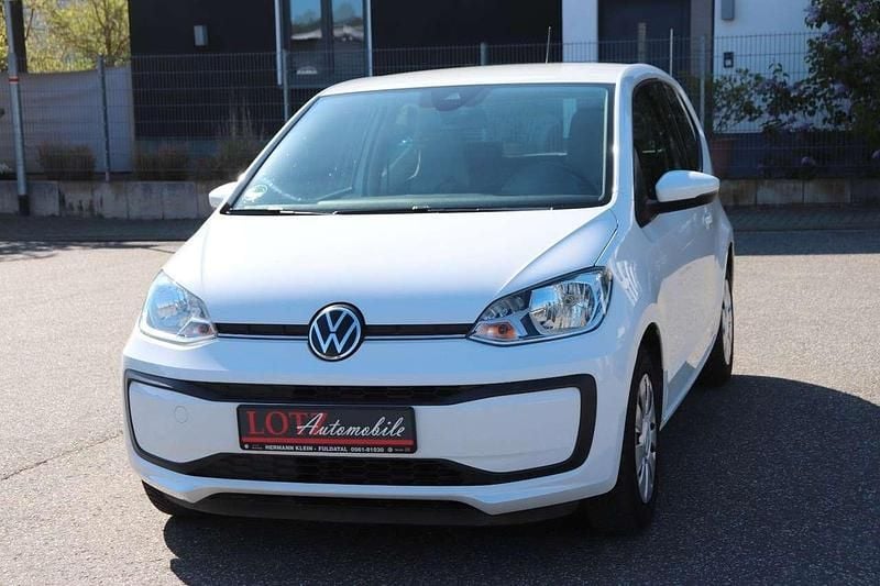 Second-hand VW up! Basis 65 CP (47 kW) 2020 Alb Hatchback