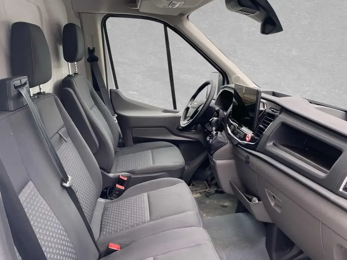 Gebraucht Ford Transit Trend 131 PS (96 kW) 2025 Weiß (frozen white) Van / Kleinbus